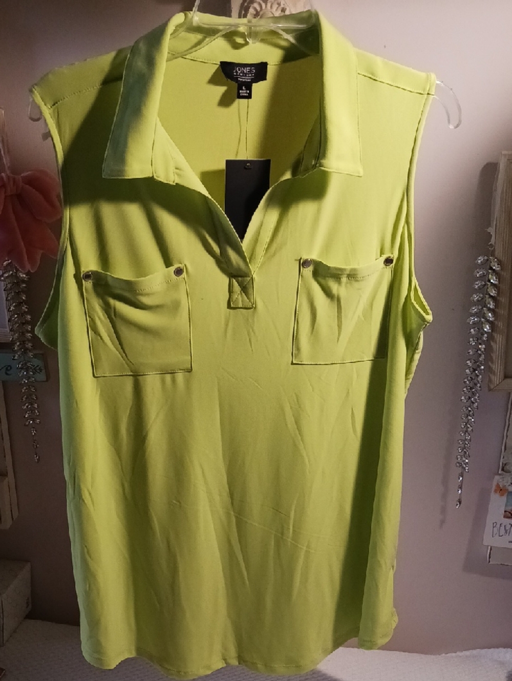 Jones New York Sleeveless Collared Tank Top - Neon Lime  🍏 L